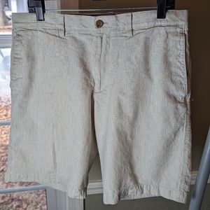 Size 34 Linen Blend Men's shorts. Banana Republic